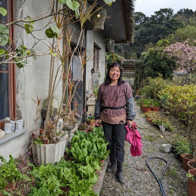 曹家花田香創辦人曹瑞芸，結合自身花藝師的專業，將農場轉型為花卉主題的觀光農場。